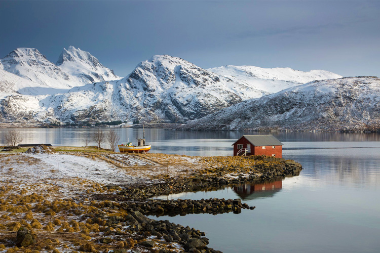 19.    Selfjorden,   Lofoten Islands
