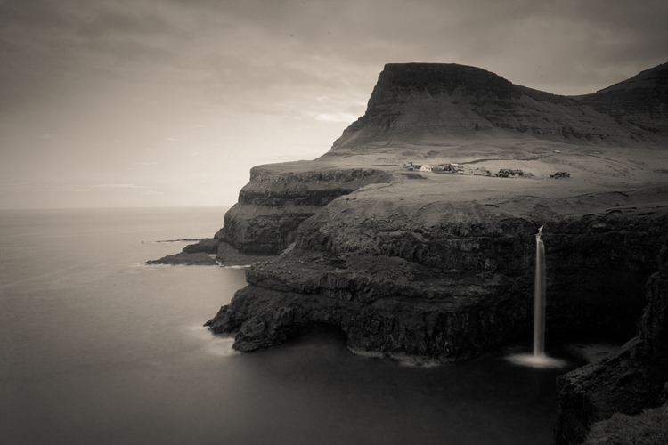  1.  Faroes,     Gasaladur 