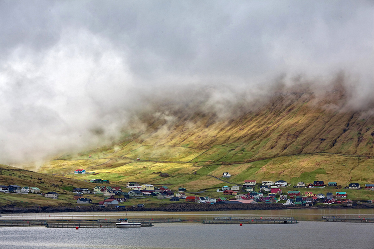 16.    Oyndarfjordur,   Faroes